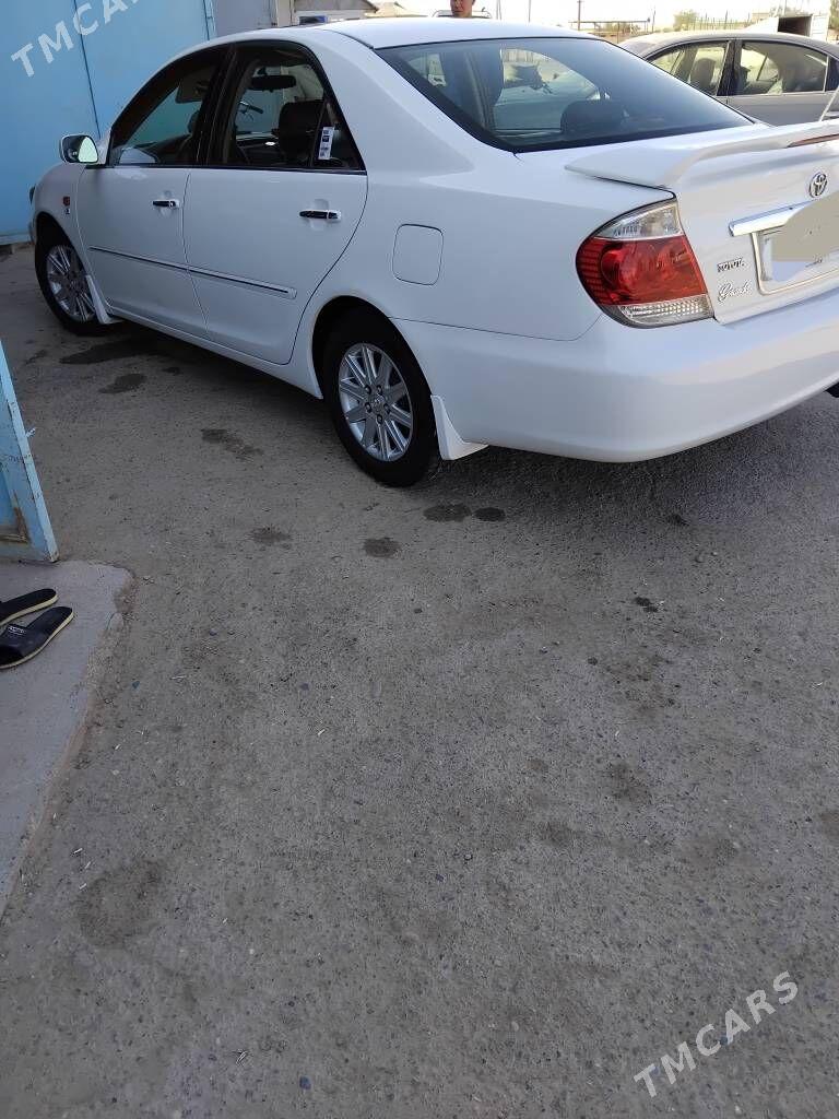 Toyota Camry 2004 - 160 000 TMT - Мары - img 2