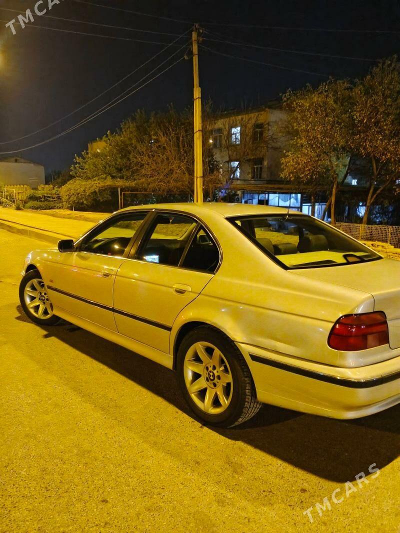 BMW E39 1998 - 110 000 TMT - Baýramaly - img 7