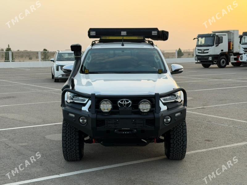 Toyota Hilux 2021 - 668 000 TMT - Ашхабад - img 10