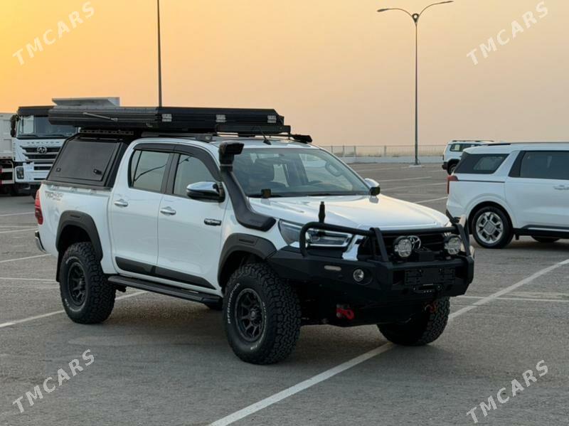 Toyota Hilux 2021 - 668 000 TMT - Ашхабад - img 9