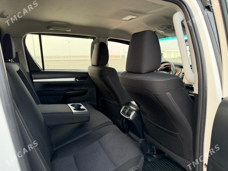Toyota Hilux 2021 - 668 000 TMT - Ашхабад - img 3