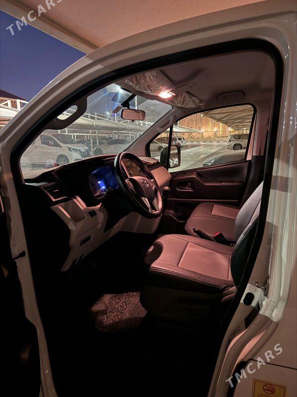 Toyota Hiace 2024 - 540 000 TMT - Мары - img 2
