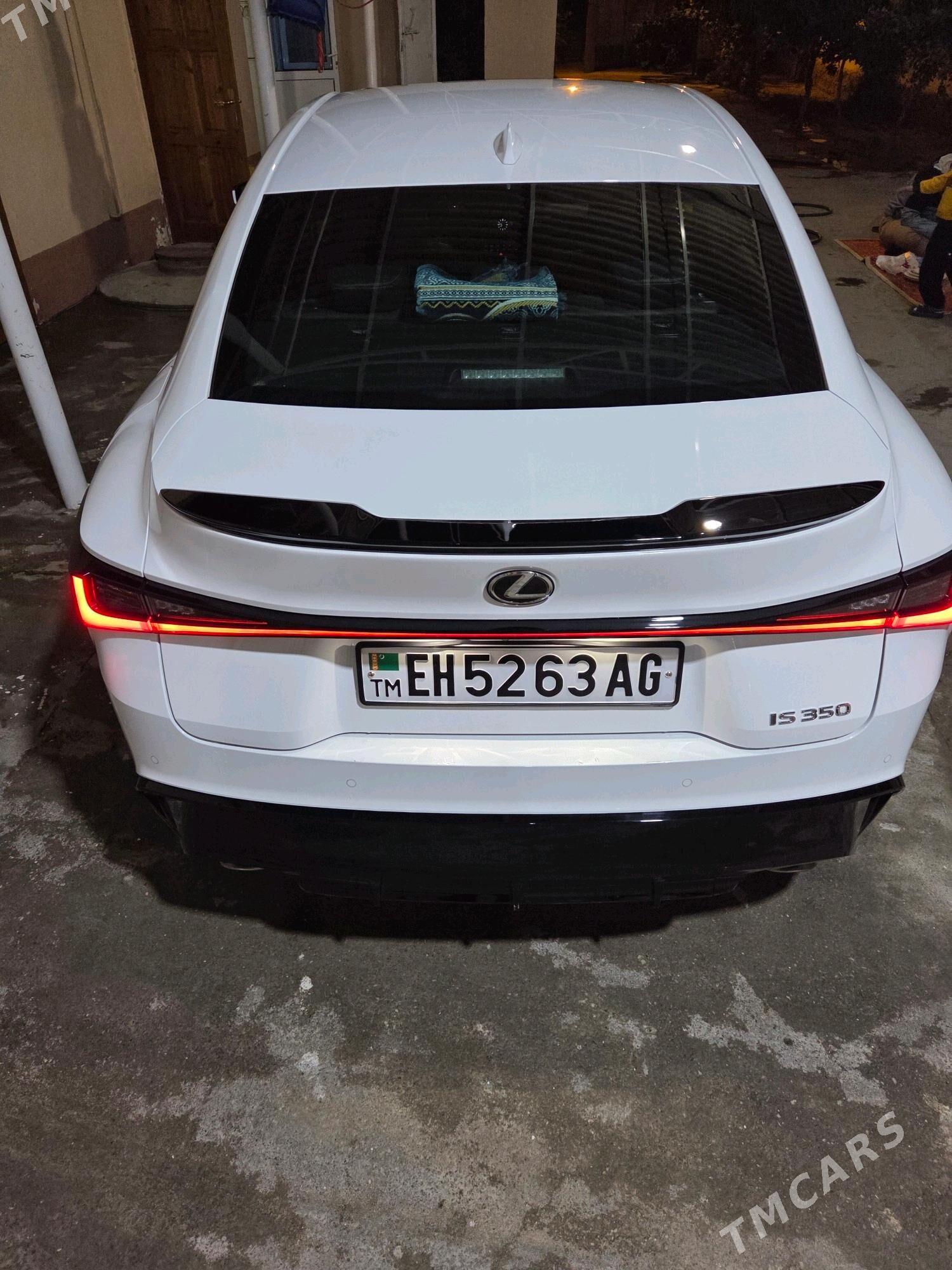 Lexus IS 350 2024 - 600 000 TMT - Büzmeýin - img 1