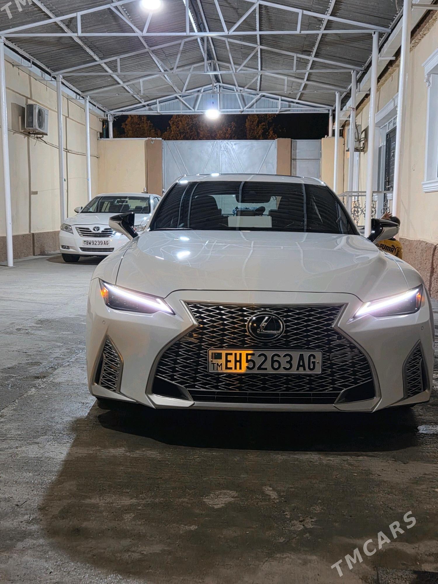 Lexus IS 350 2024 - 600 000 TMT - Büzmeýin - img 8