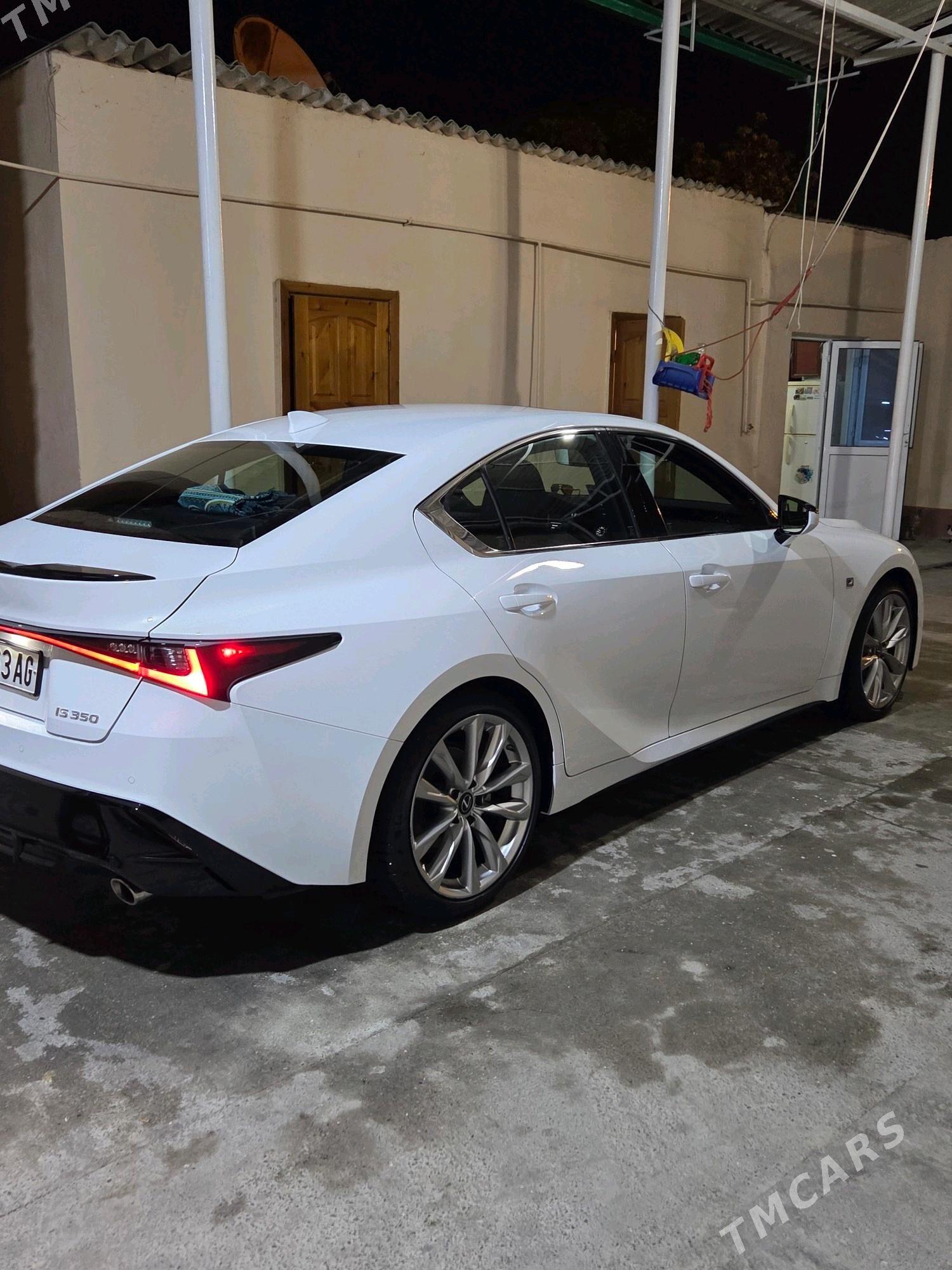 Lexus IS 350 2024 - 600 000 TMT - Büzmeýin - img 6