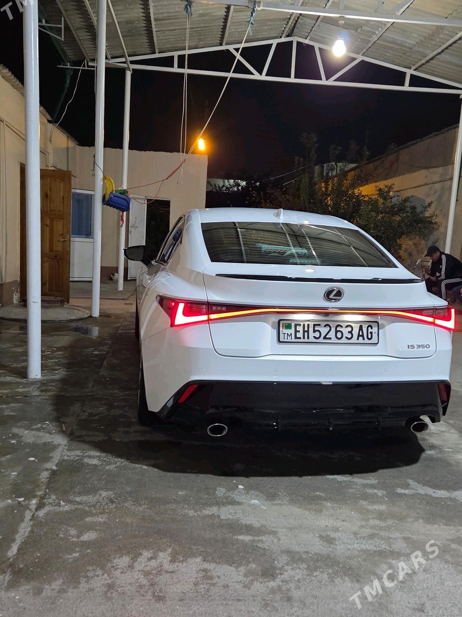 Lexus IS 350 2024 - 600 000 TMT - Büzmeýin - img 5