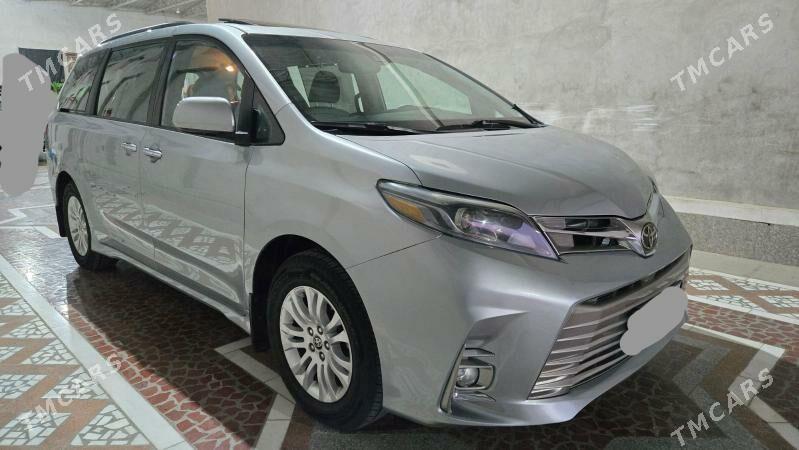 Toyota Sienna 2020 - 520 000 TMT - Saýat - img 3