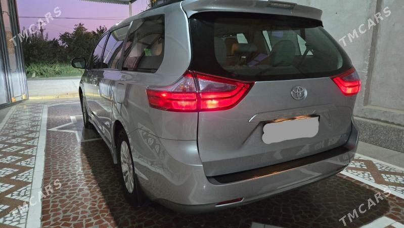 Toyota Sienna 2020 - 520 000 TMT - Saýat - img 1