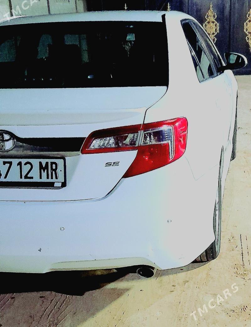 Toyota Camry 2011 - 200 000 TMT - Векильбазар - img 3