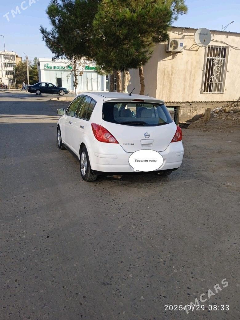 Nissan Versa 2010 - 130 000 TMT - Кака - img 4