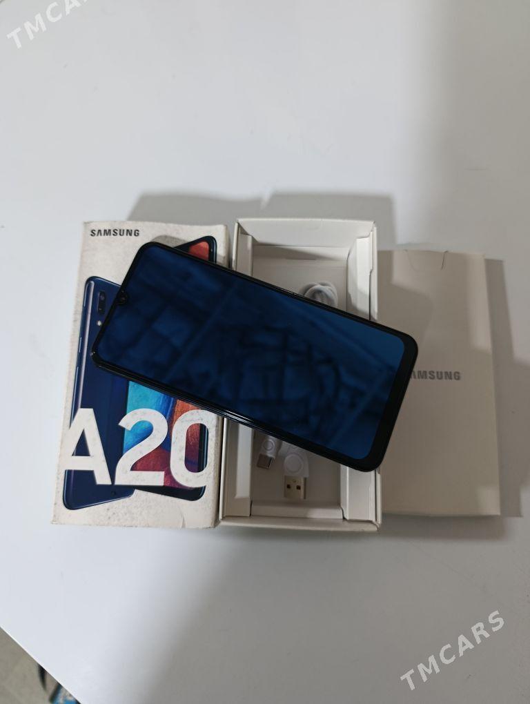 Samsung Galaxy A20 - Bäherden - img 5
