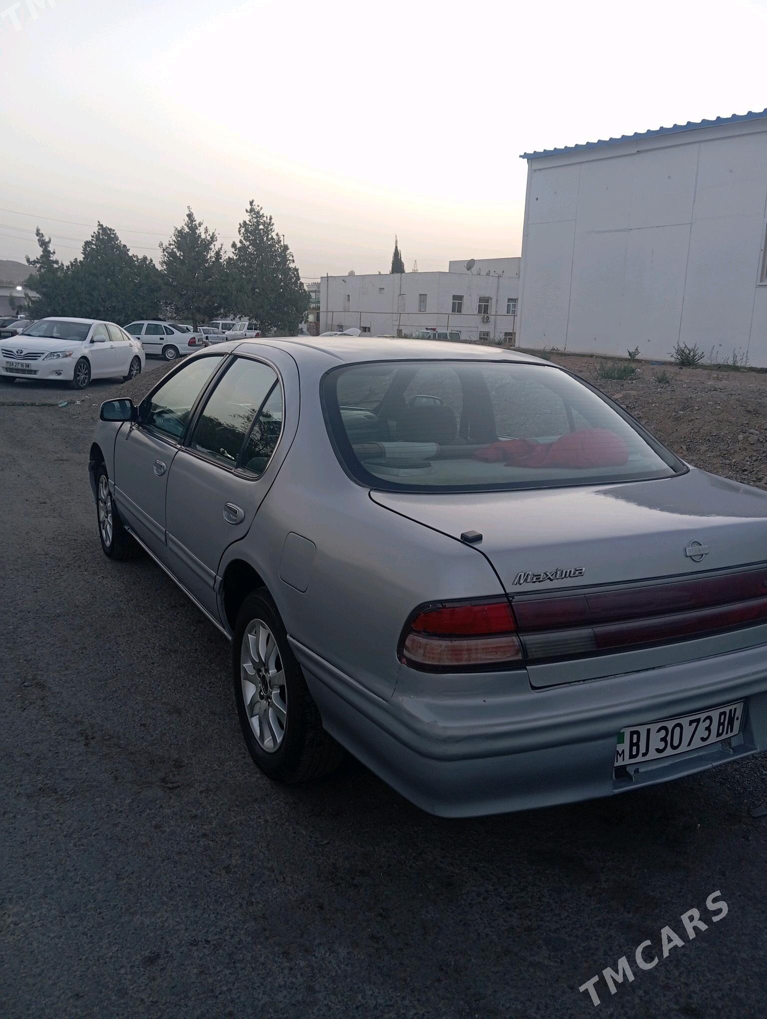 Nissan Maxima 1995 - 35 000 TMT - Туркменбаши - img 1