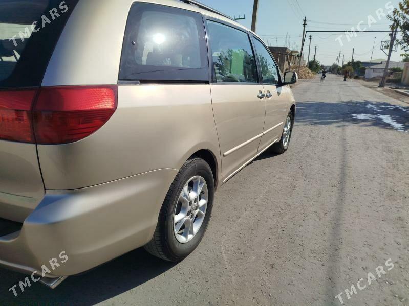 Toyota Sienna 2004 - 245 000 TMT - Дянев - img 2