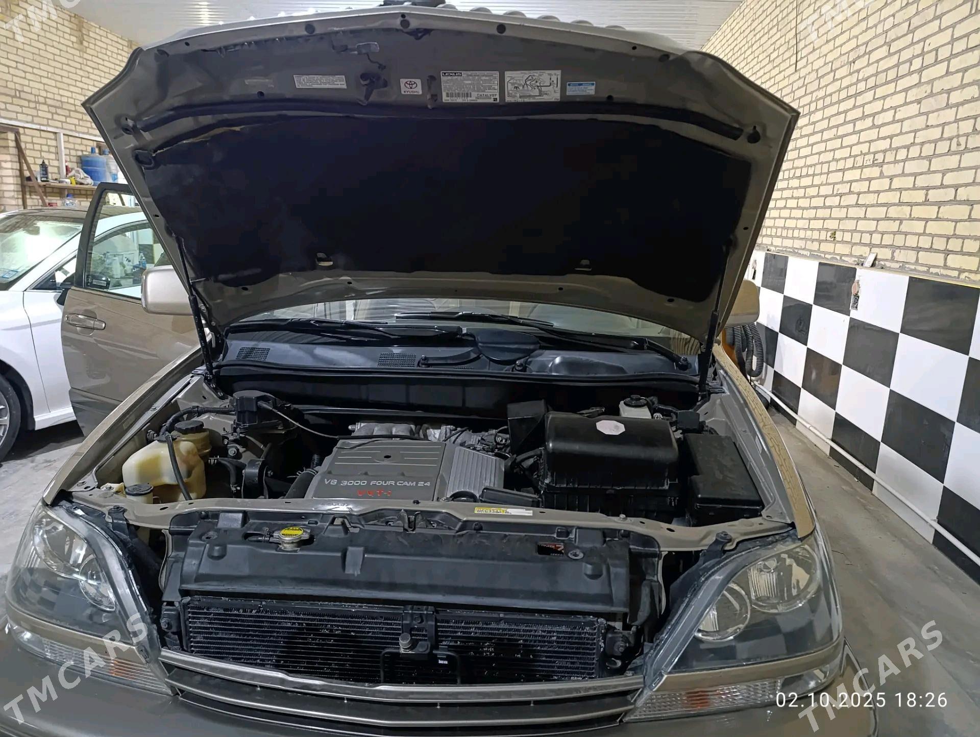 Lexus RX 300 2000 - 220 000 TMT - Дянев - img 3
