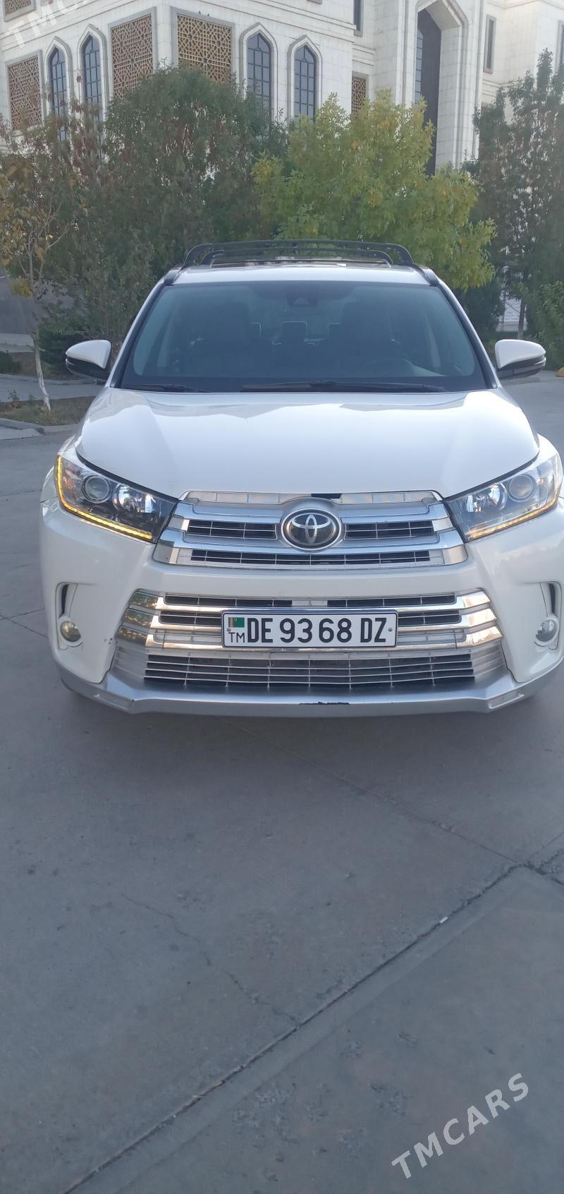 Toyota Highlander 2017 - 495 000 TMT - Дашогуз - img 9