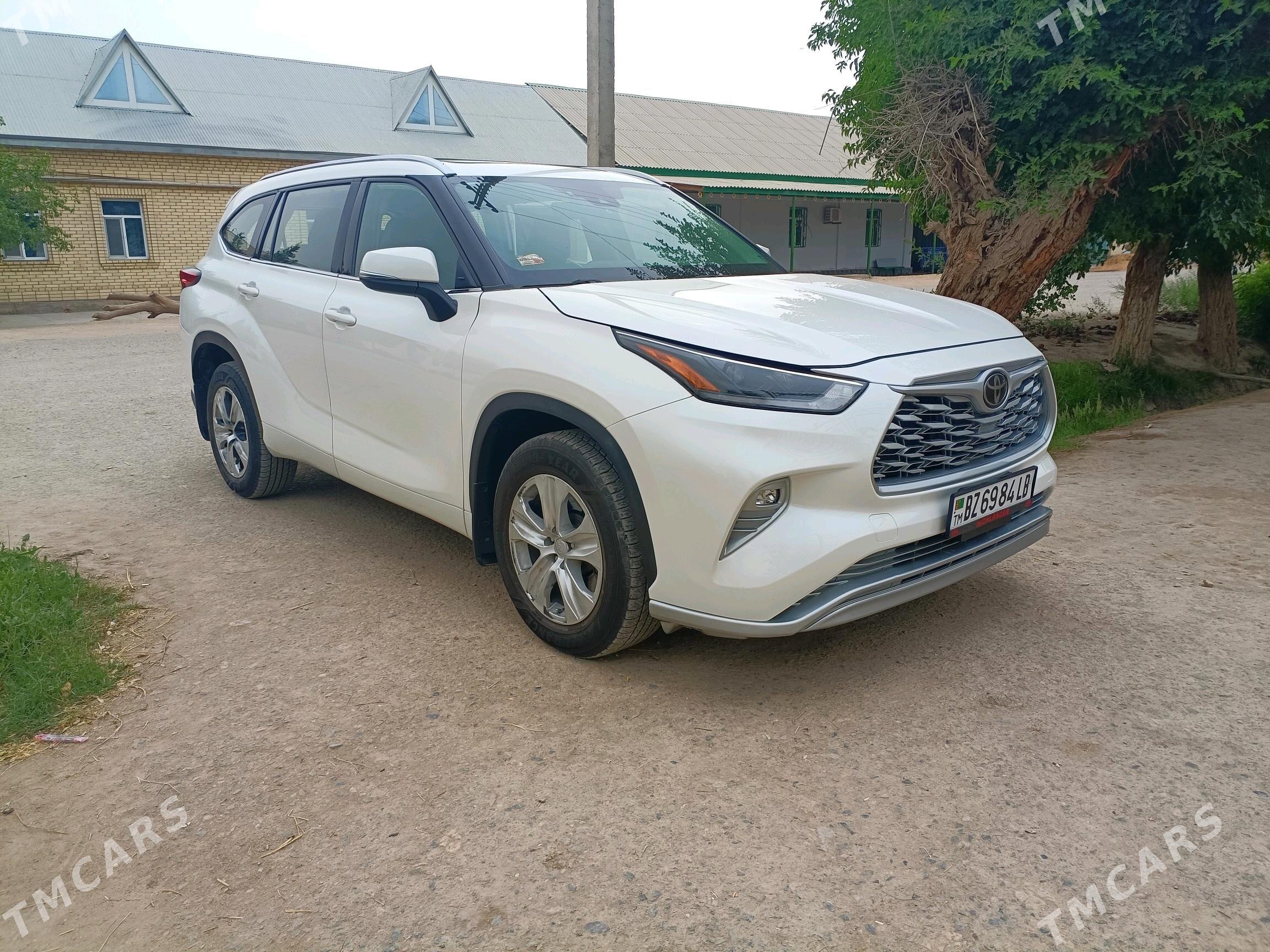 Toyota Highlander 2021 - 600 000 TMT - Туркменабат - img 2