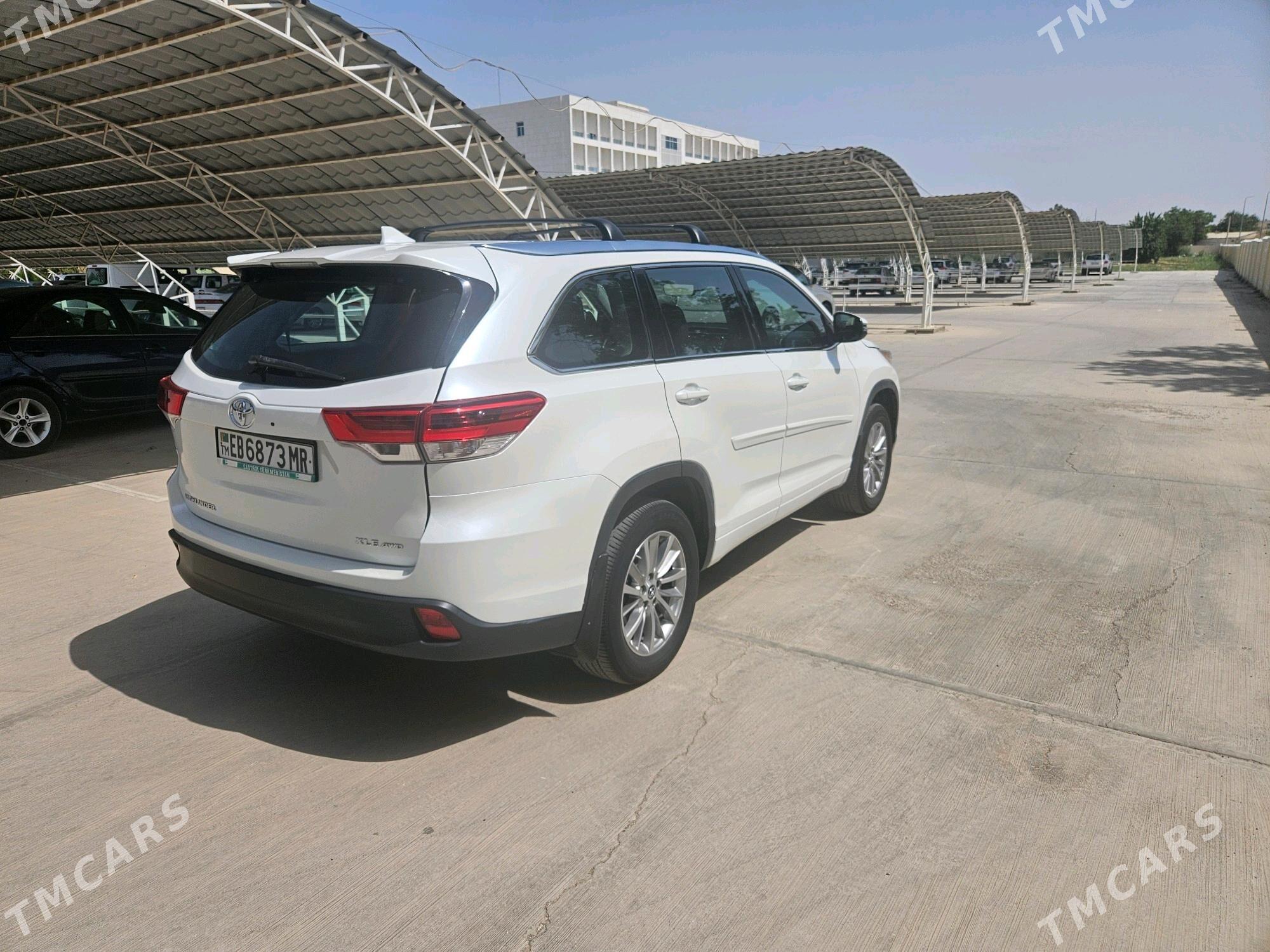 Toyota Highlander 2019 - 450 000 TMT - Байрамали - img 5