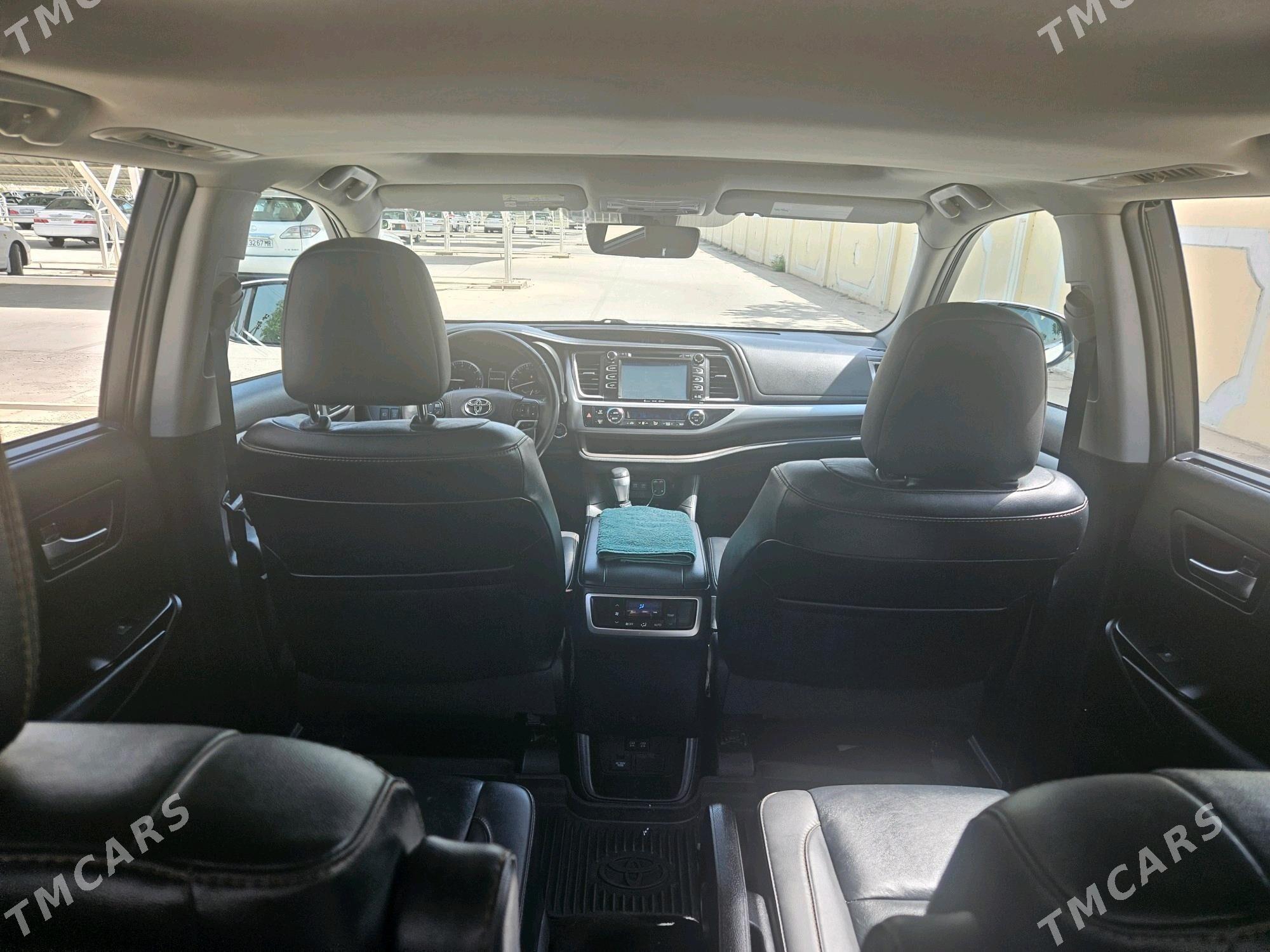 Toyota Highlander 2019 - 450 000 TMT - Байрамали - img 7