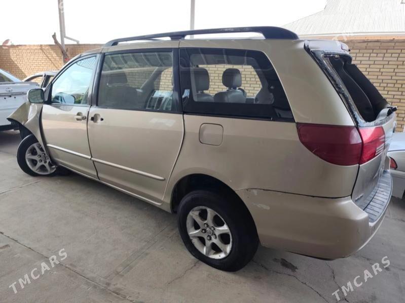 Toyota Sienna 2004 - 125 000 TMT - Mary - img 4