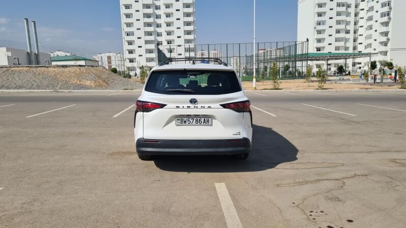 Toyota Sienna 2021 - 475 000 TMT - Мир 8 - img 9