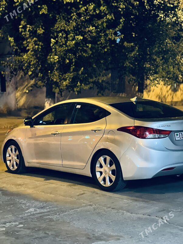 Hyundai Elantra 2012 - 170 000 TMT - 30 мкр - img 7
