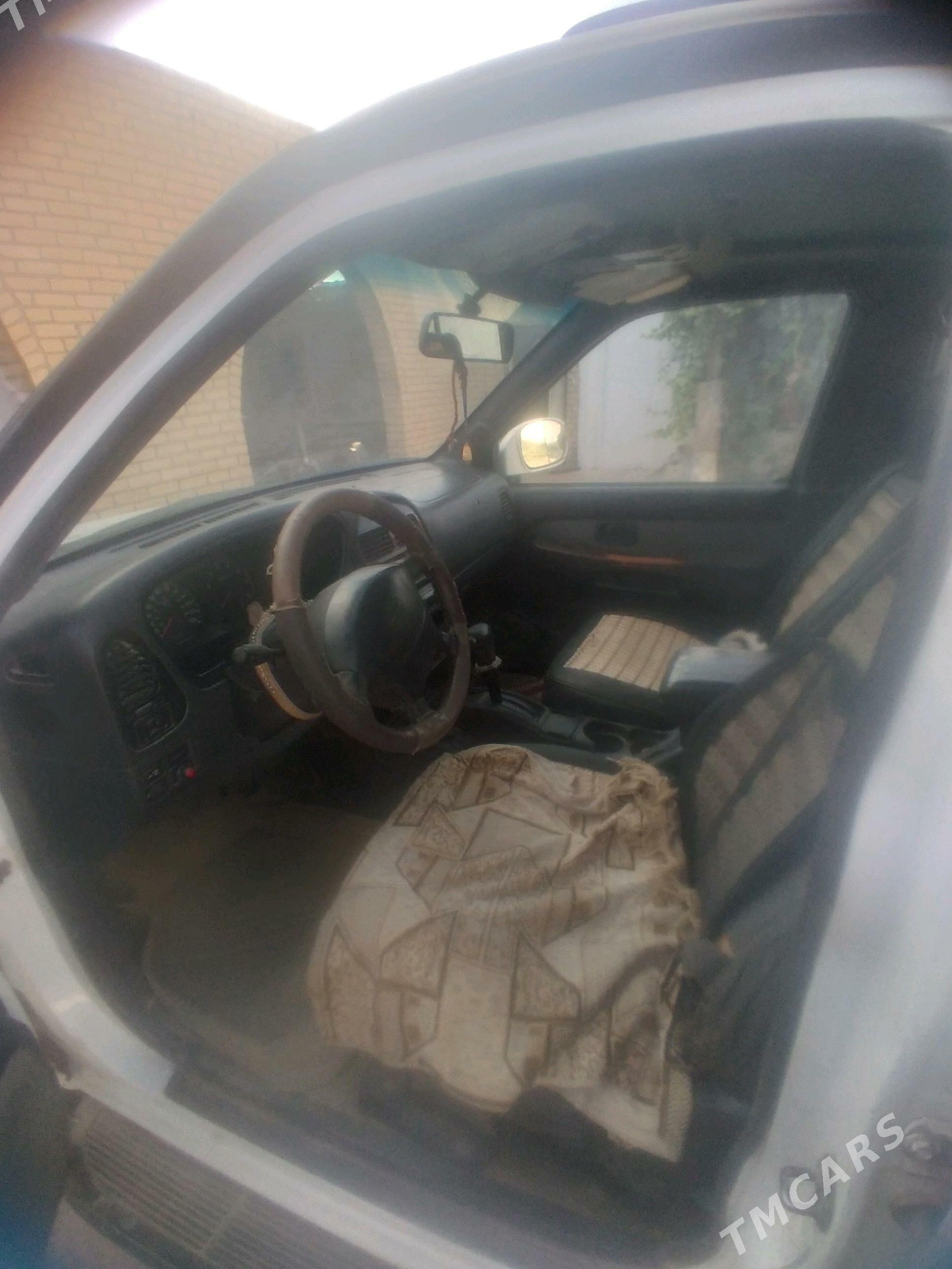 Nissan Pathfinder 1998 - 60 000 TMT - Hojambaz - img 3