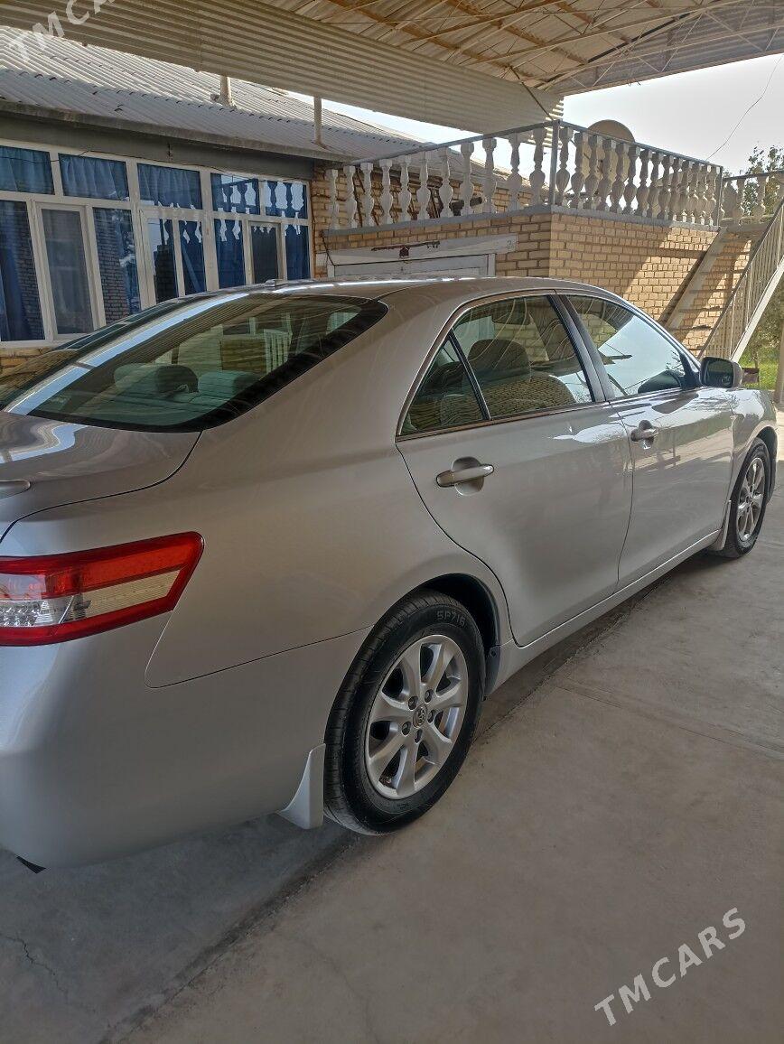 Toyota Camry 2011 - 200 000 TMT - Мары - img 5