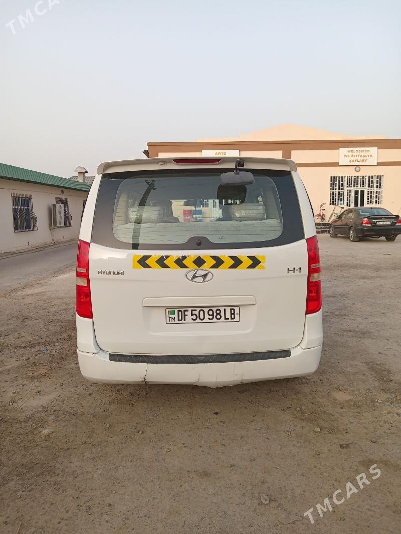 Hyundai H-1 2010 - 200 000 TMT - Сейди - img 4