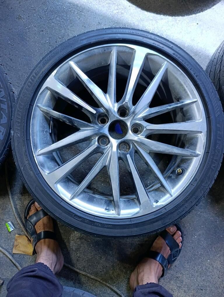 Camry 19 xse stuk 1 000 TMT - 11 мкр - img 3