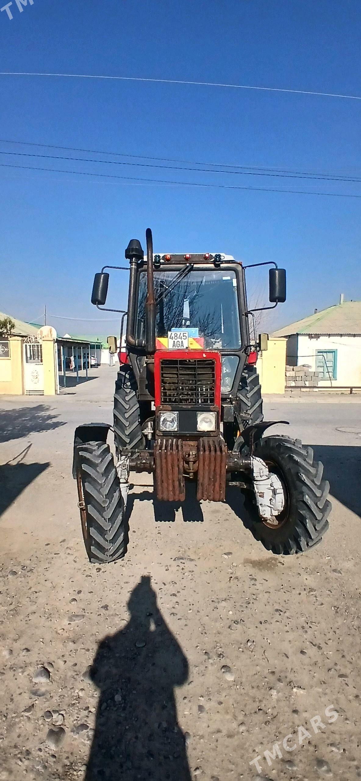 MTZ 82 2012 - 200 000 TMT - Büzmeýin - img 3