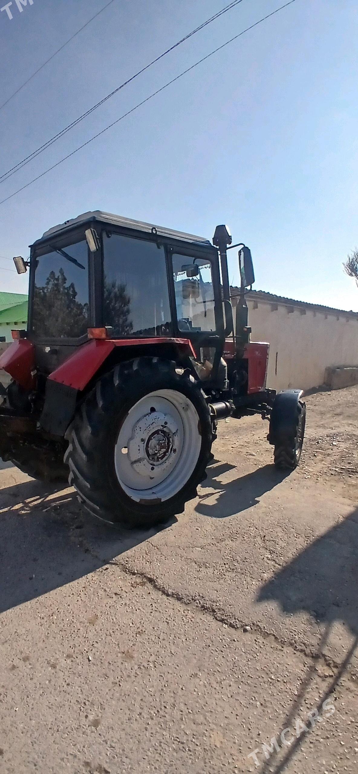 MTZ 82 2012 - 200 000 TMT - Büzmeýin - img 6