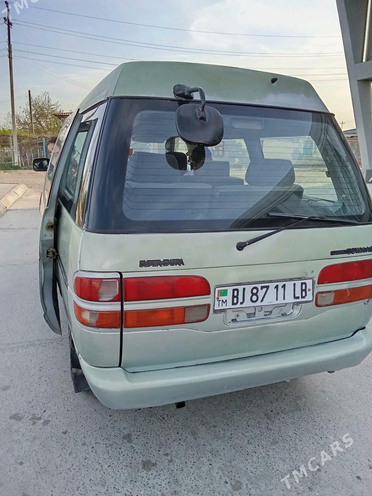 Toyota Town Ace 1995 - 25 000 TMT - Дянев - img 2