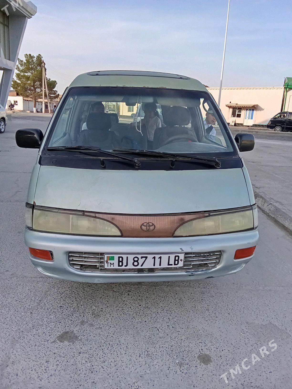 Toyota Town Ace 1995 - 25 000 TMT - Дянев - img 4