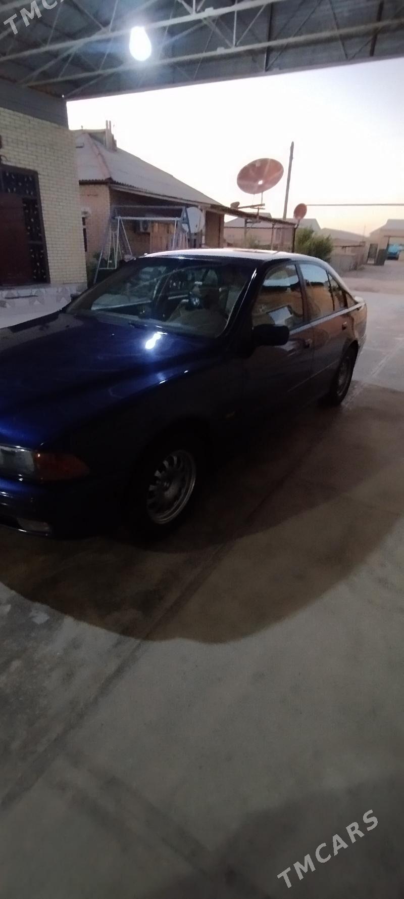 BMW E39 1999 - 126 000 TMT - Мары - img 6