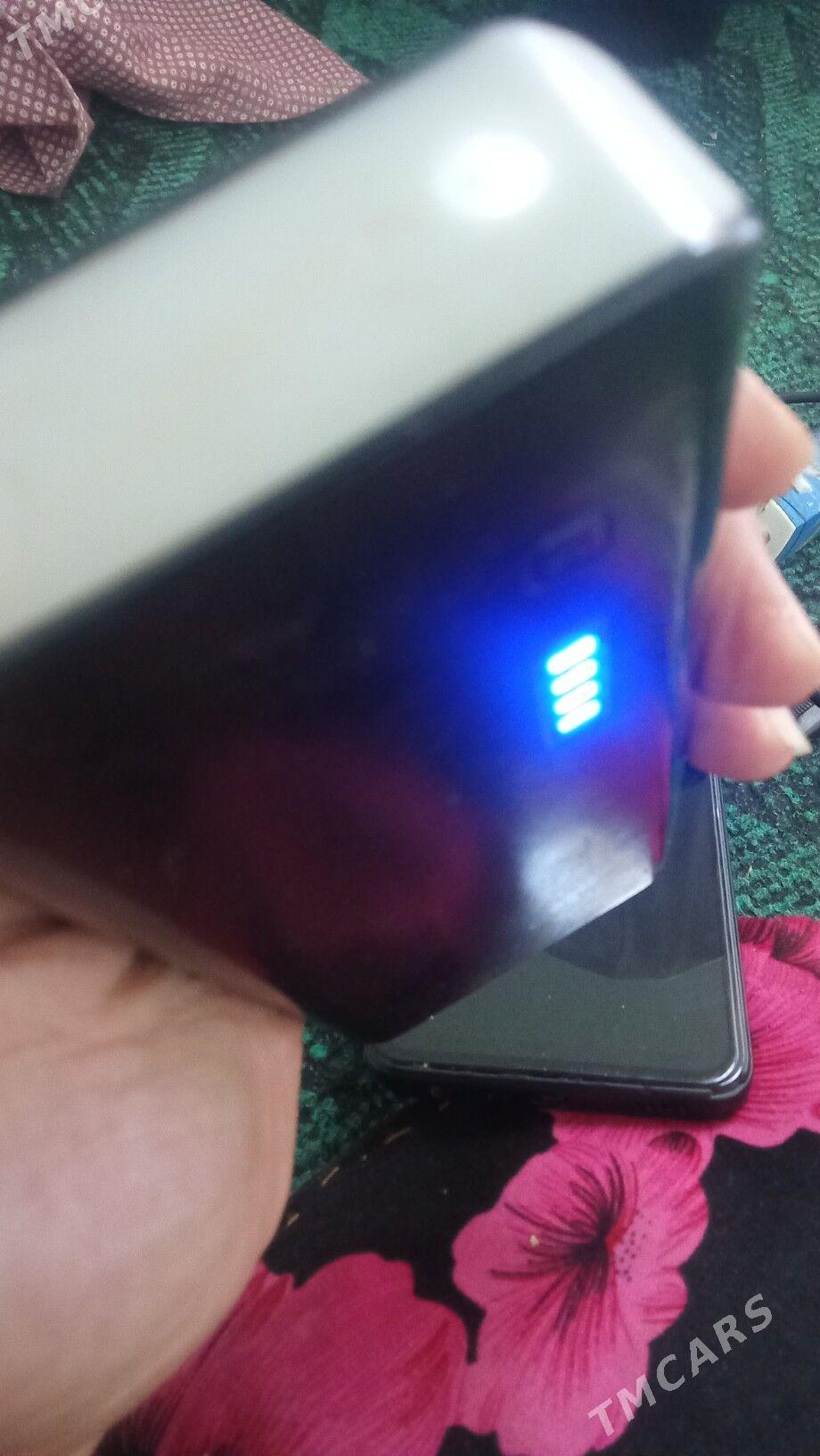 Power bank akumyatyr!!! - Дарганата - img 5