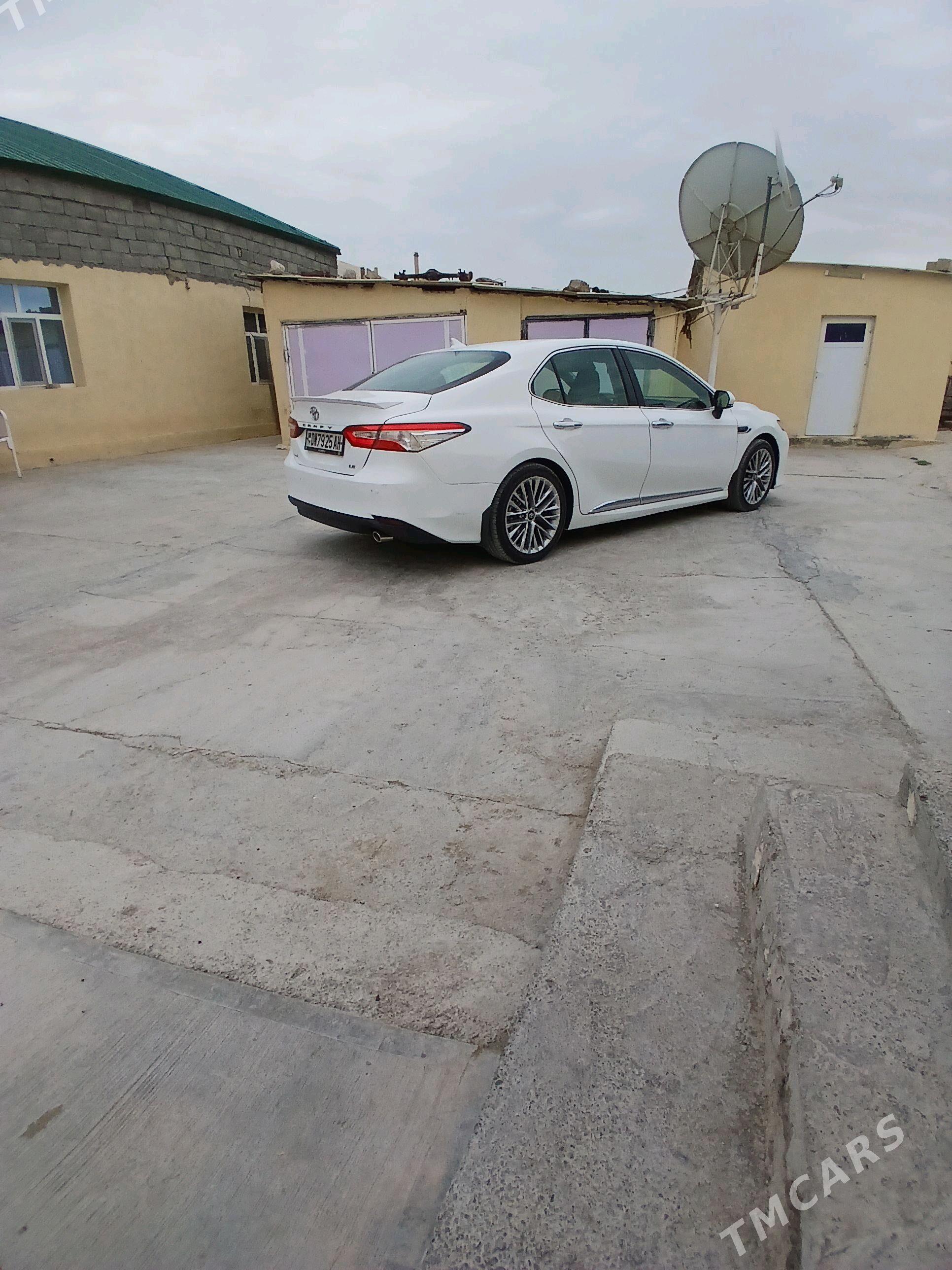 Toyota Camry 2019 - 265 000 TMT - 15-й этап - img 3