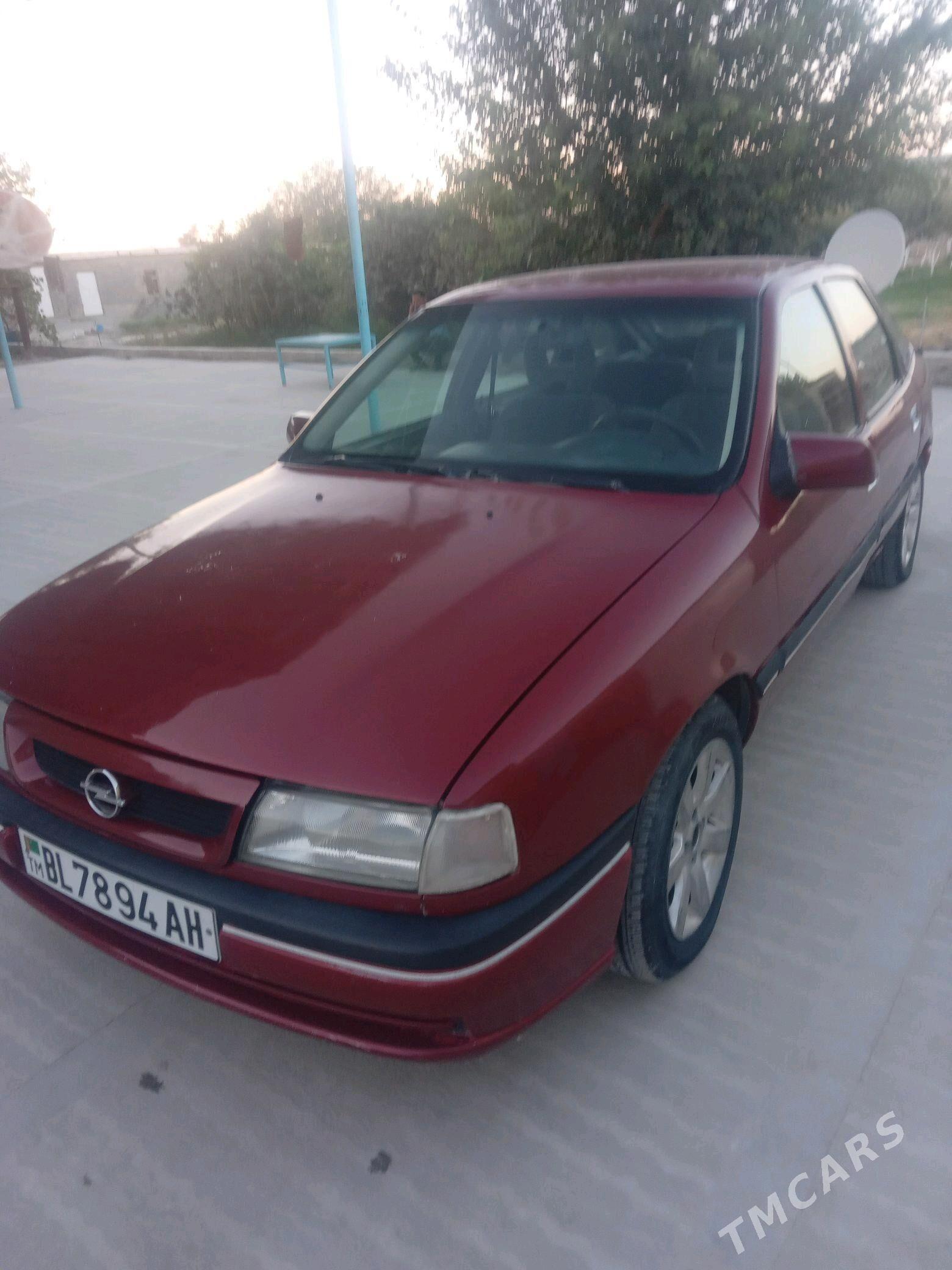 Opel Vectra 1994 - 40 000 TMT - Бахарден - img 2