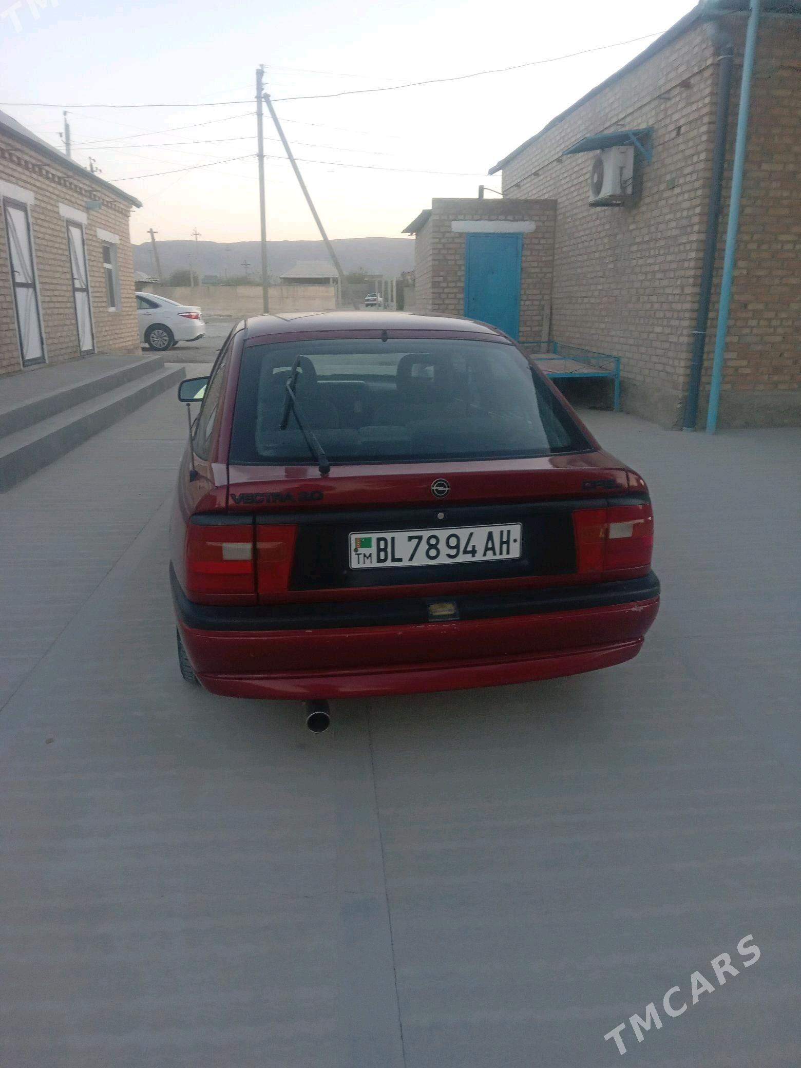 Opel Vectra 1994 - 40 000 TMT - Бахарден - img 5