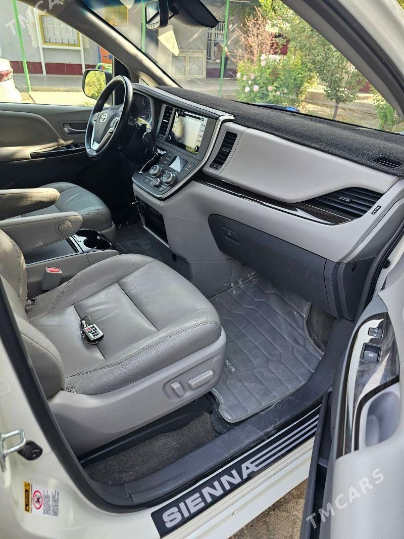 Toyota Sienna 2019 - 386 000 TMT - Бедев - img 4