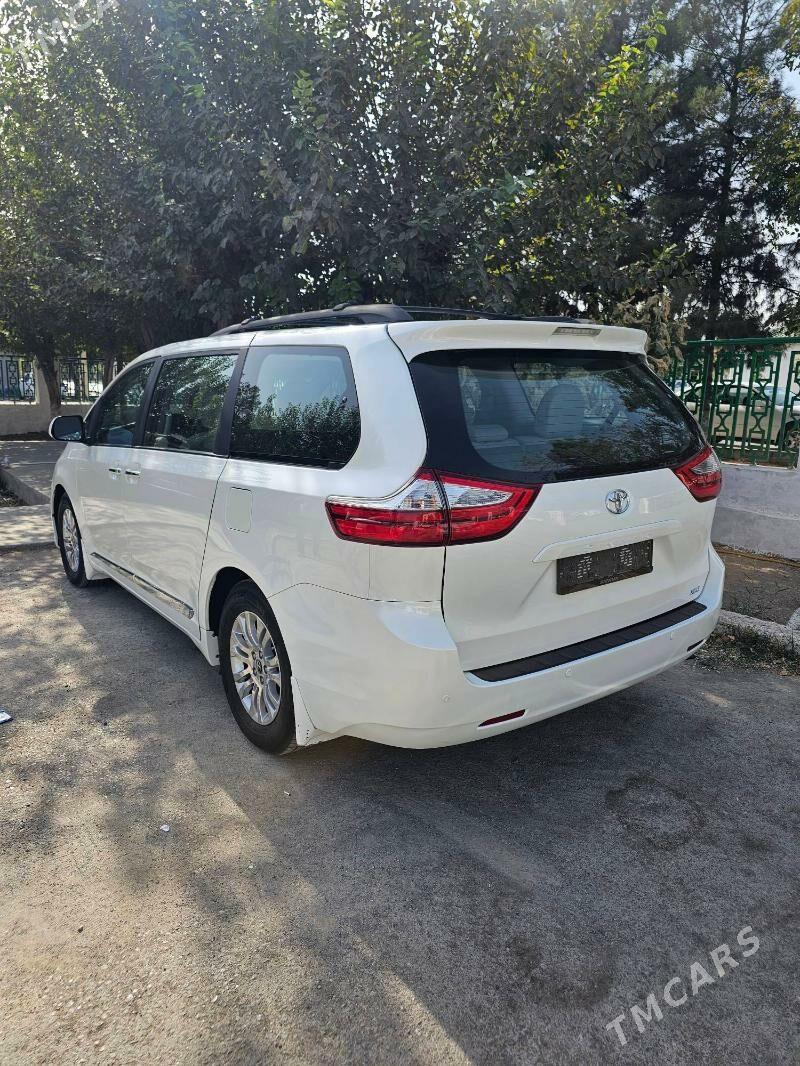 Toyota Sienna 2019 - 386 000 TMT - Бедев - img 8