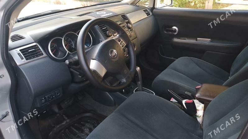 Nissan Versa 2010 - 120 000 TMT - Kaka - img 5