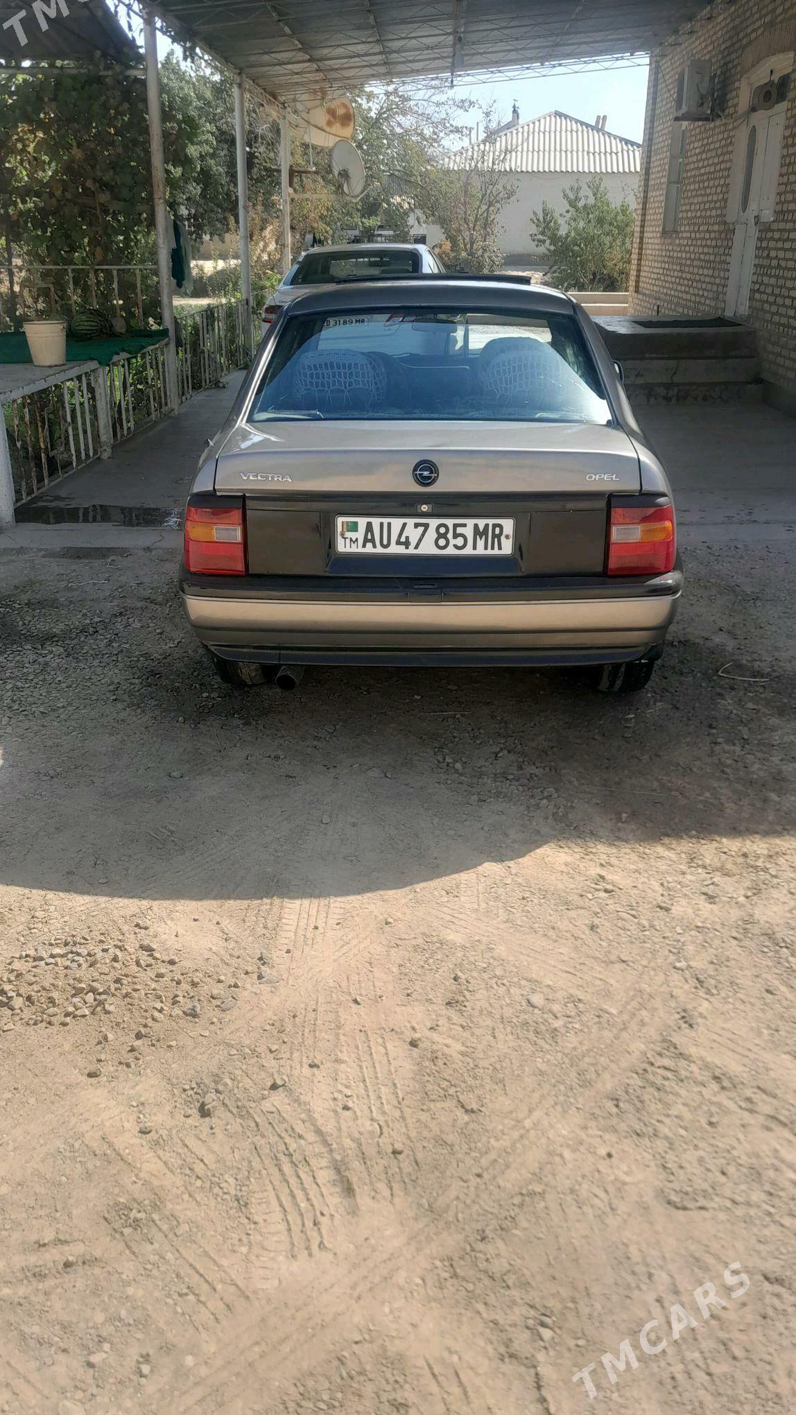 Opel Vectra 1992 - 40 000 TMT - Сакарчага - img 3