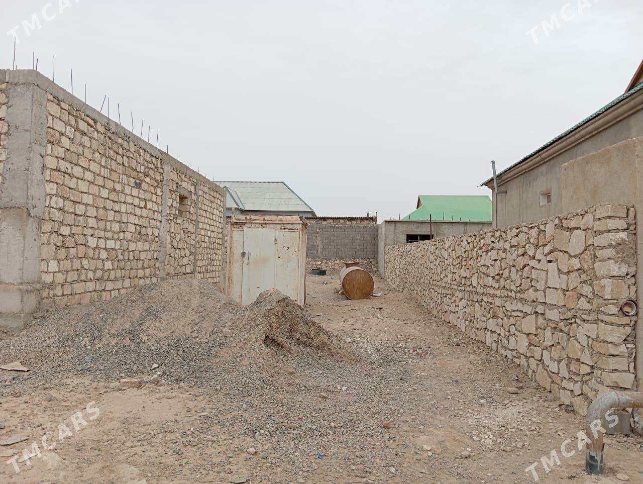 Tamamlanmadyk jaý - Türkmenbaşy - img 4