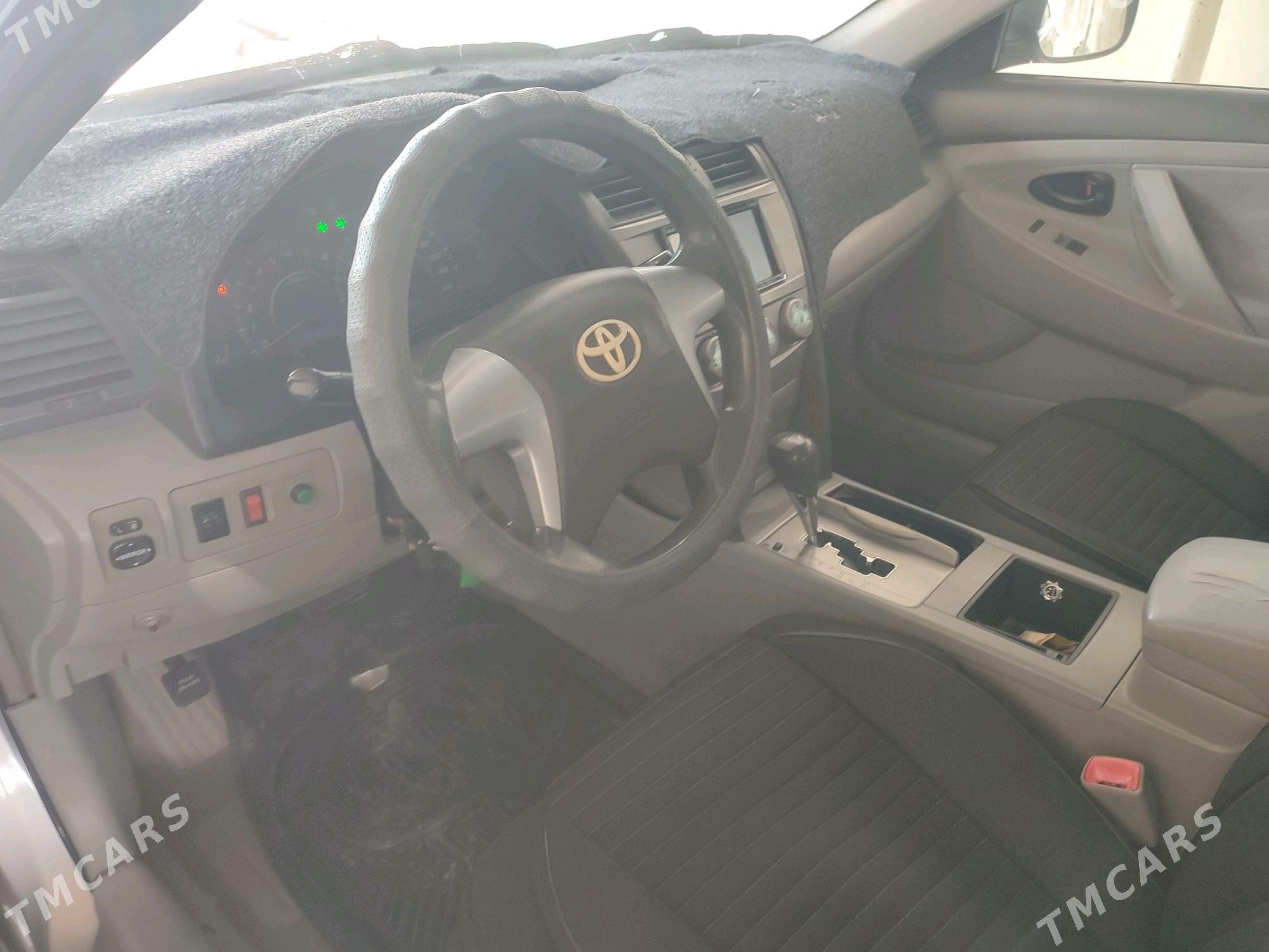 Toyota Camry 2010 - 154 000 TMT - Тагтабазар - img 4
