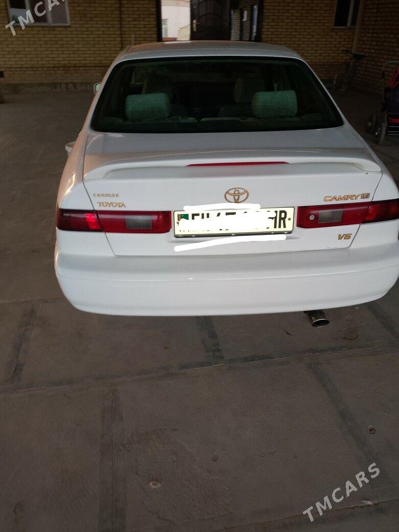 Toyota Camry 1998 - 125 000 TMT - Sakarçäge - img 2
