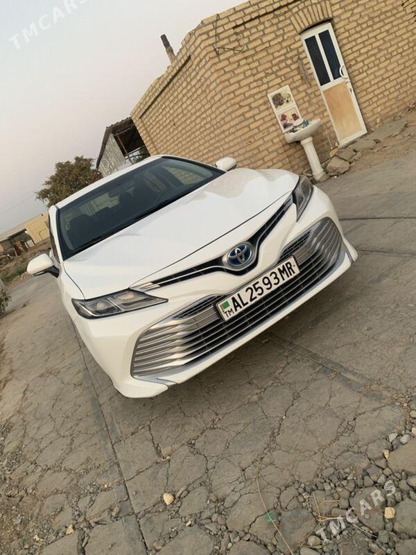 Toyota Camry Hybrid 2019 - 250 000 TMT - Sakarçäge - img 6