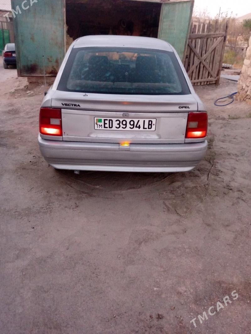Opel Vectra 1991 - 15 000 TMT - Magdanly - img 2