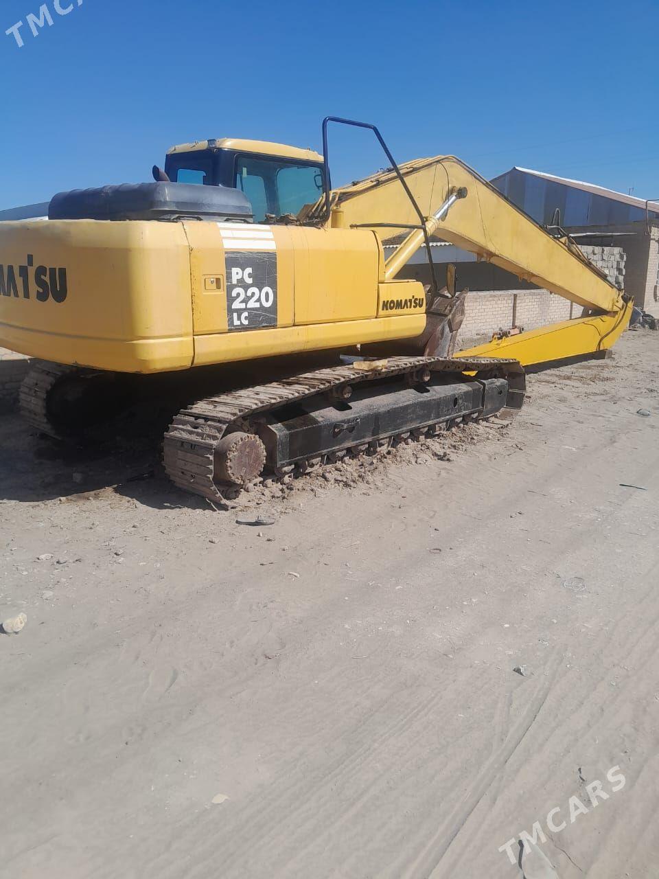 Komatsu PC210LC-11 2012 - 2 800 000 TMT - Farap - img 2