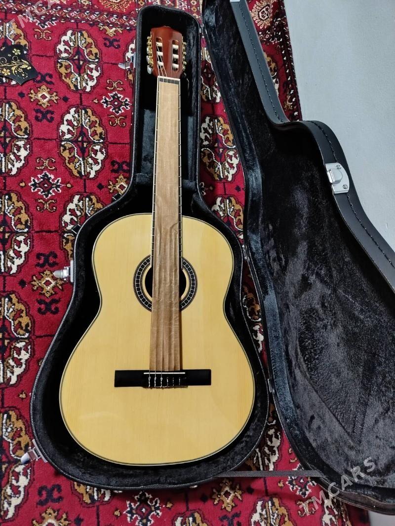 MALOSNY ELEKTRO GITARA - Türkmenbaşy - img 8