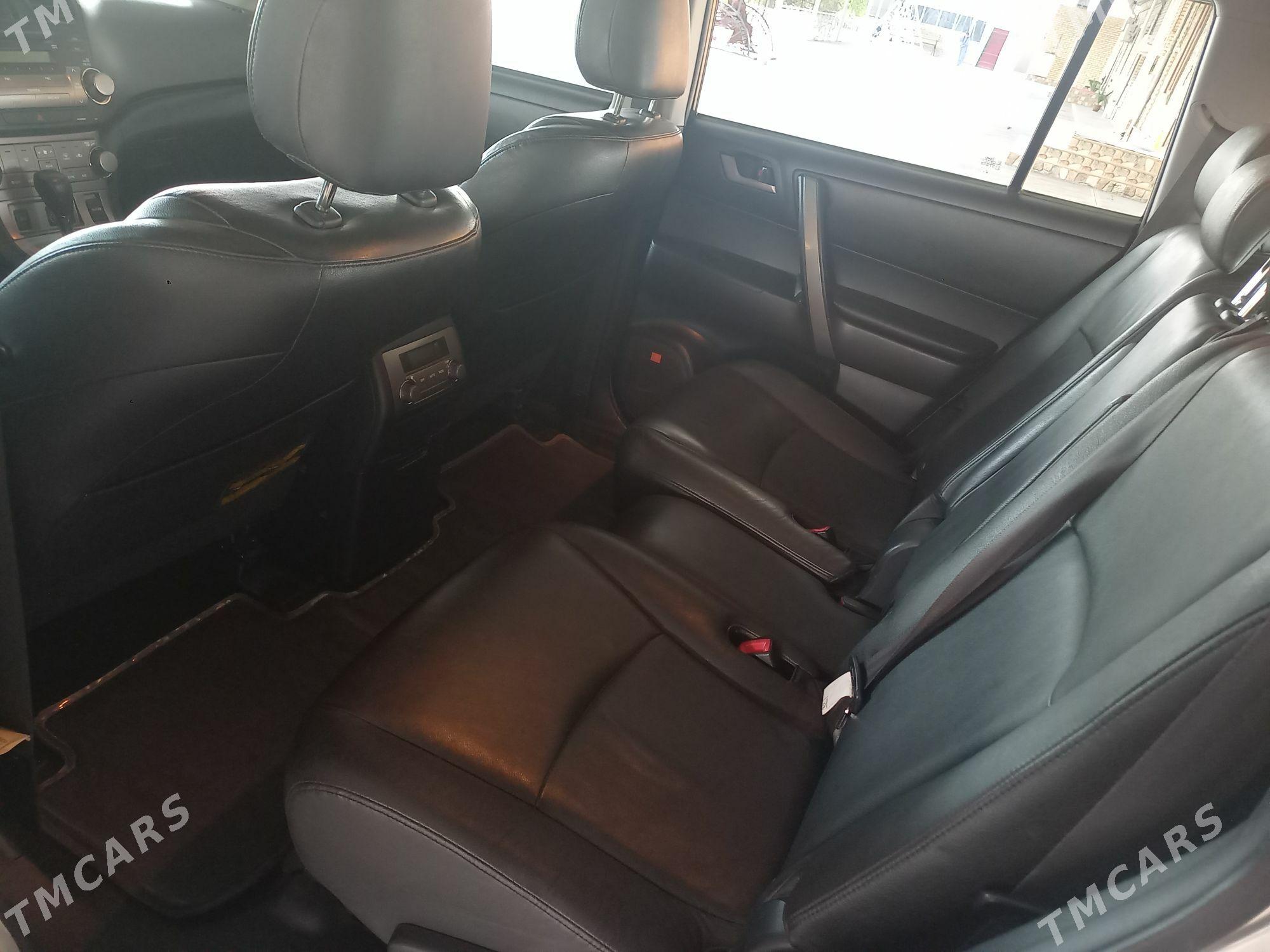 Toyota Highlander 2010 - 318 000 TMT - Мары - img 10